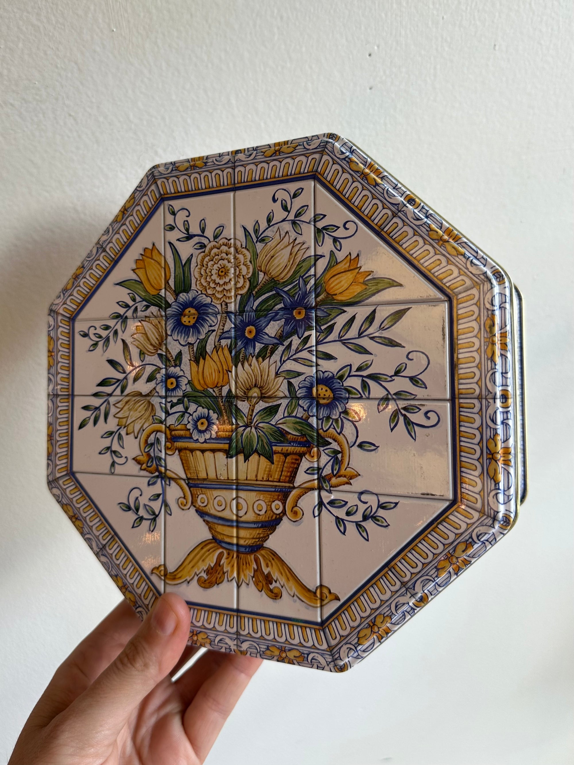 Vintage Floral Tin with Italian Tile Design