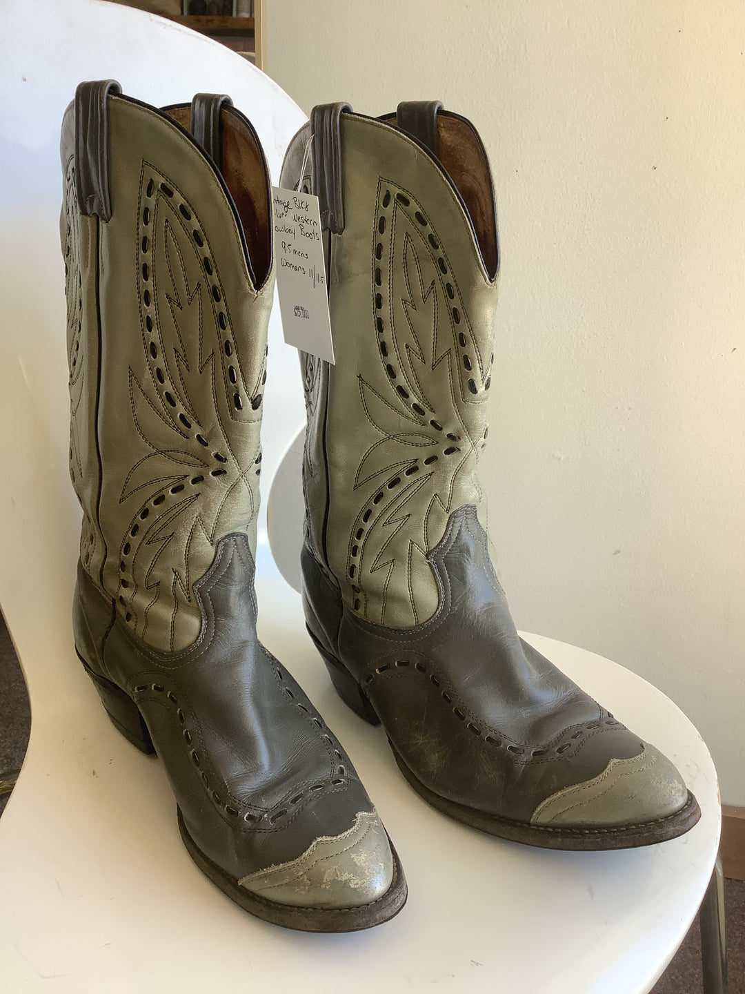 Vintage Black & Silver Western Cowboy Boots