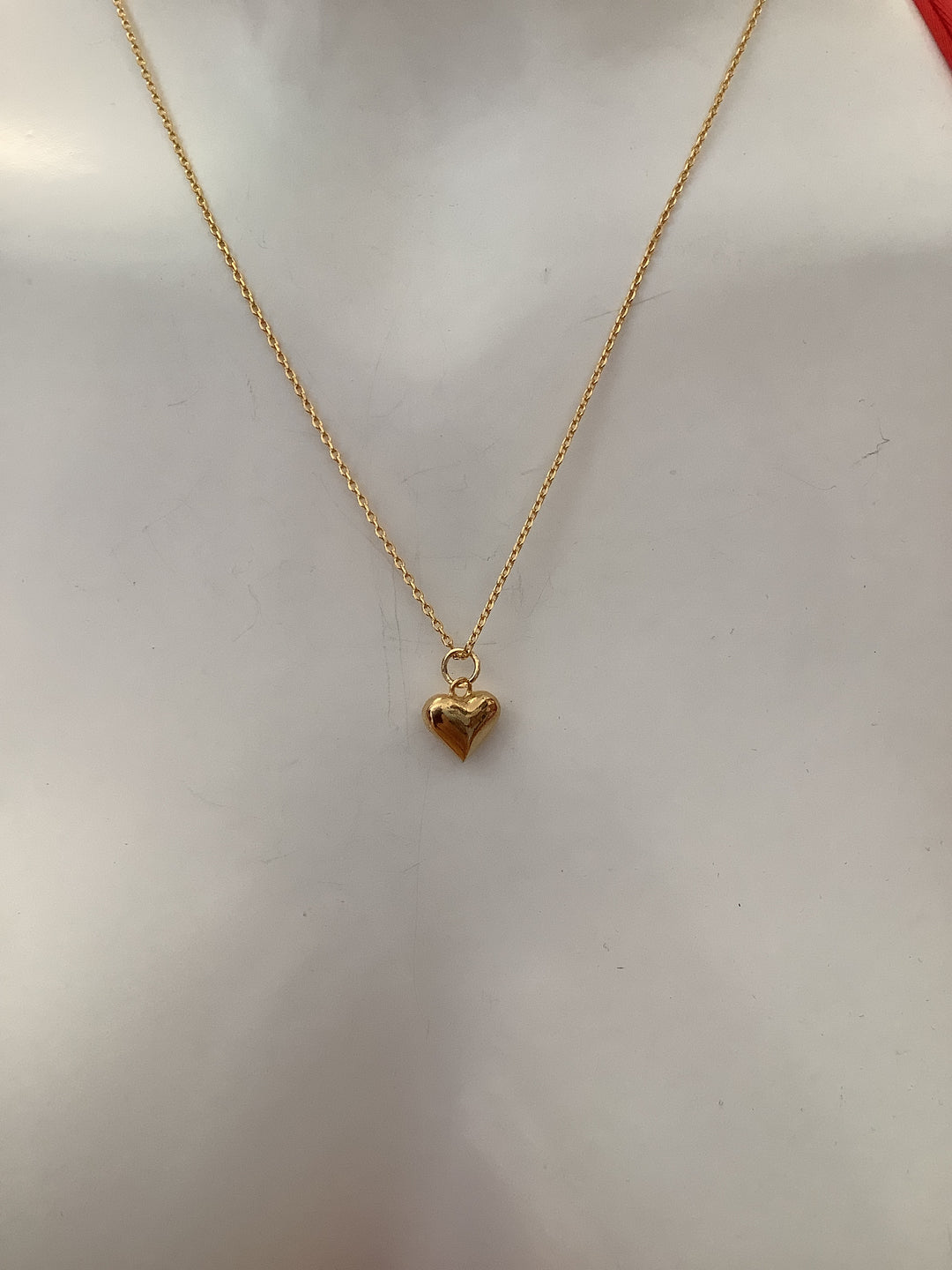 Standout Boutique Bold Heart Necklace