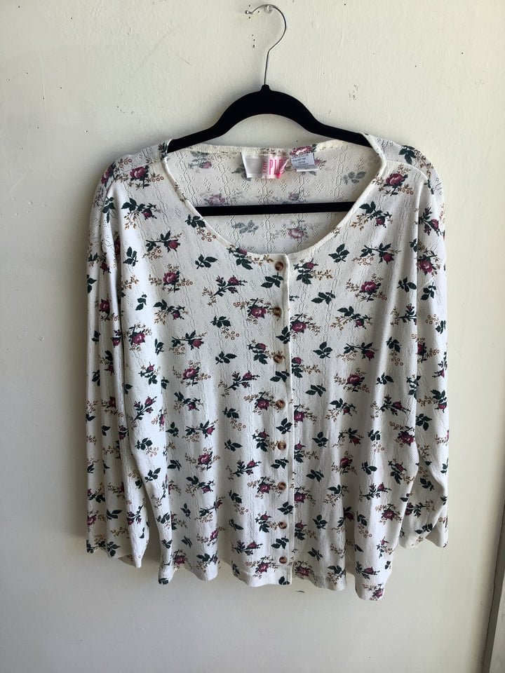 Vintage Lady Plus Rosebud Pointelle Button Cardigan Top