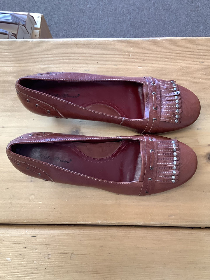 Eddie Bauer Brown Leather Kitten Heels