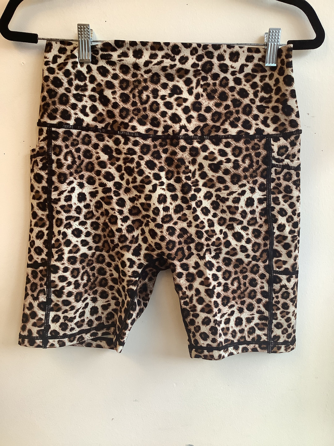 Ecomadix Leopard Shorts With Pockets