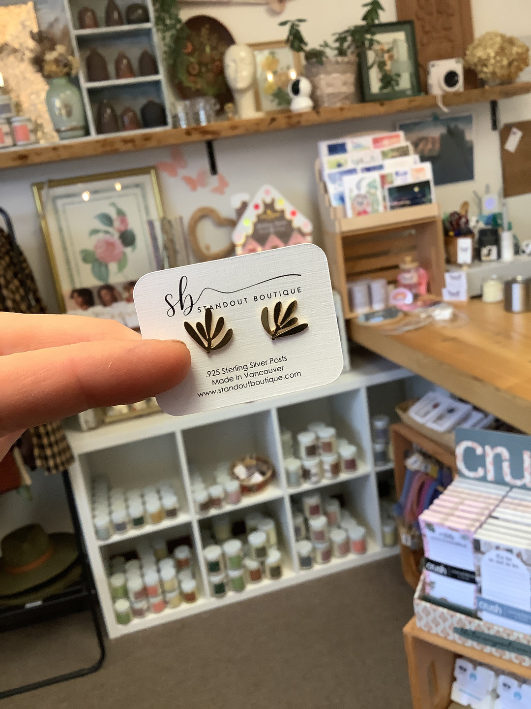 Leaf - Standout Boutique(Vancouver, BC)