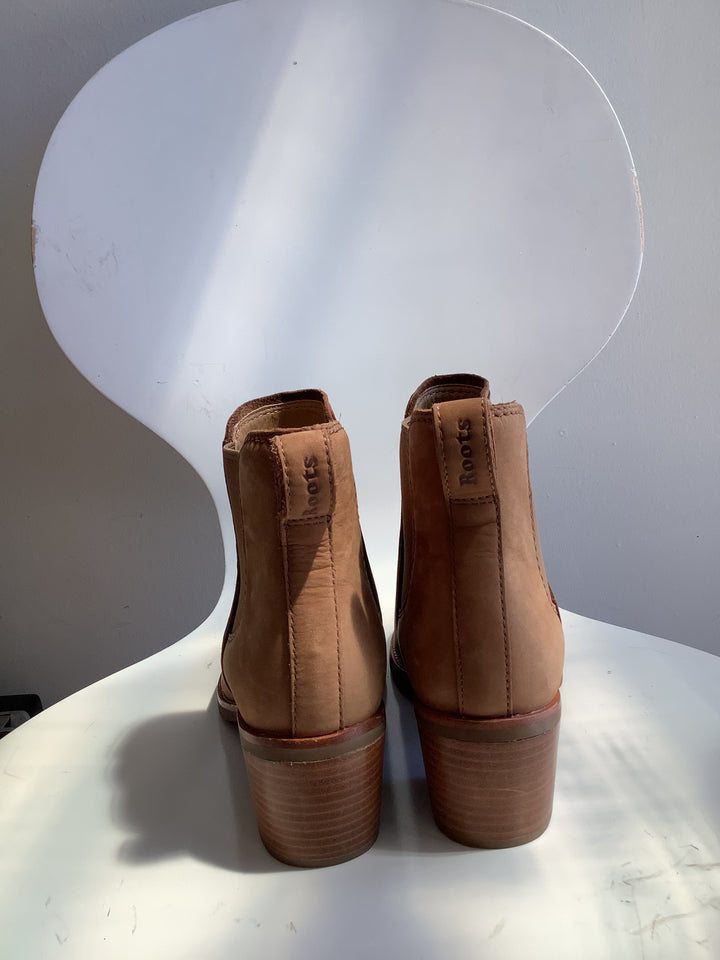 Roots Tan Leather Chelsea Heeled Boots