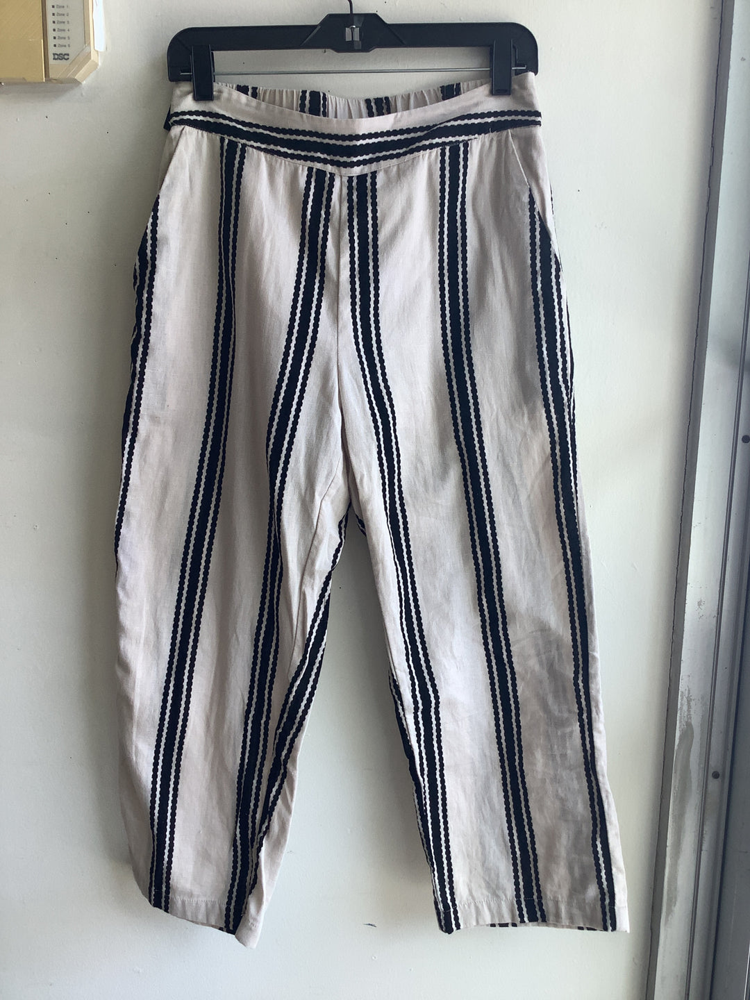 Linen Blend Stripe Cropped Pant