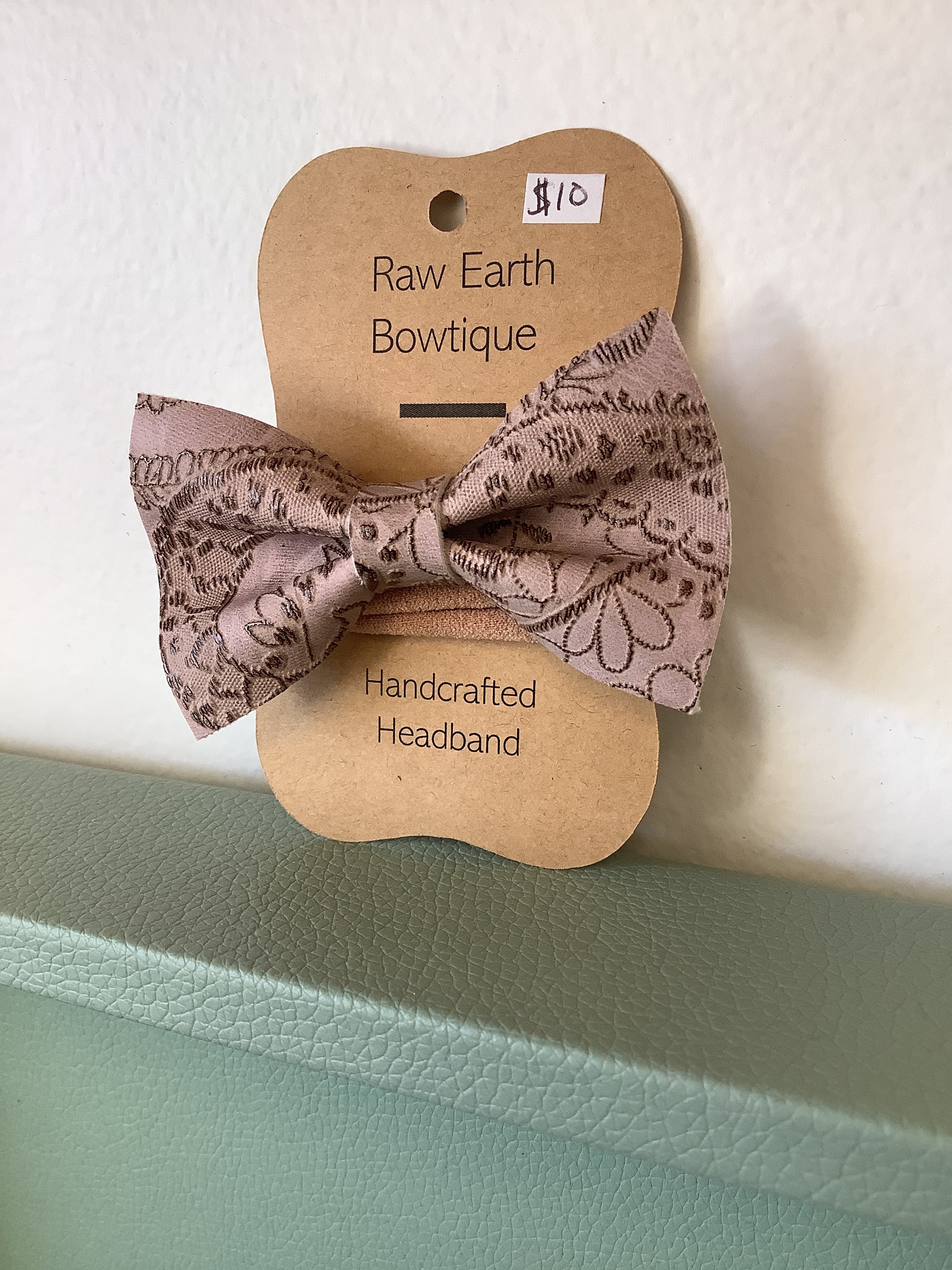 Raw Earth Bowtique Mauve Lace Print Head band