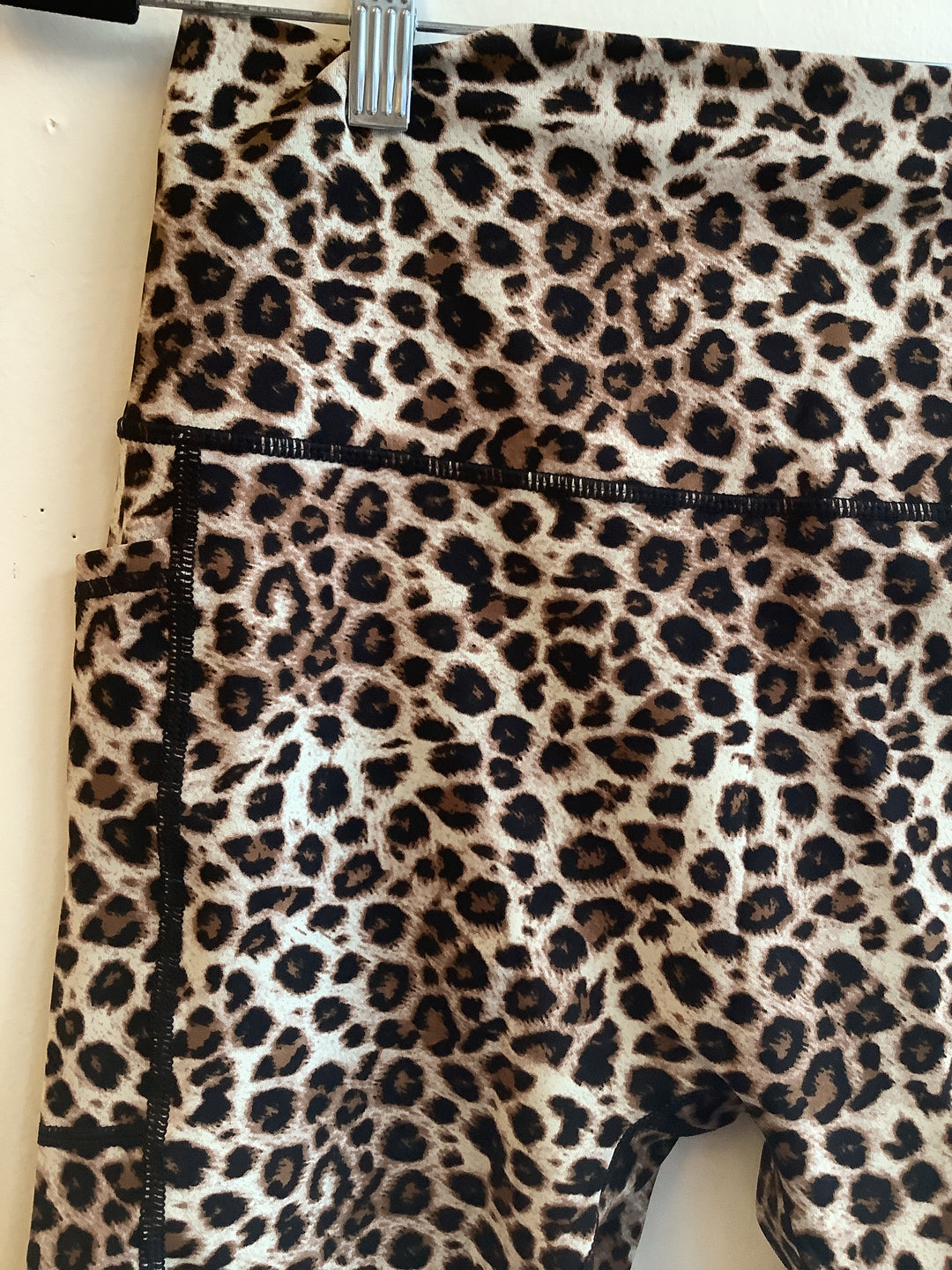 Ecomadix Leopard Shorts With Pockets