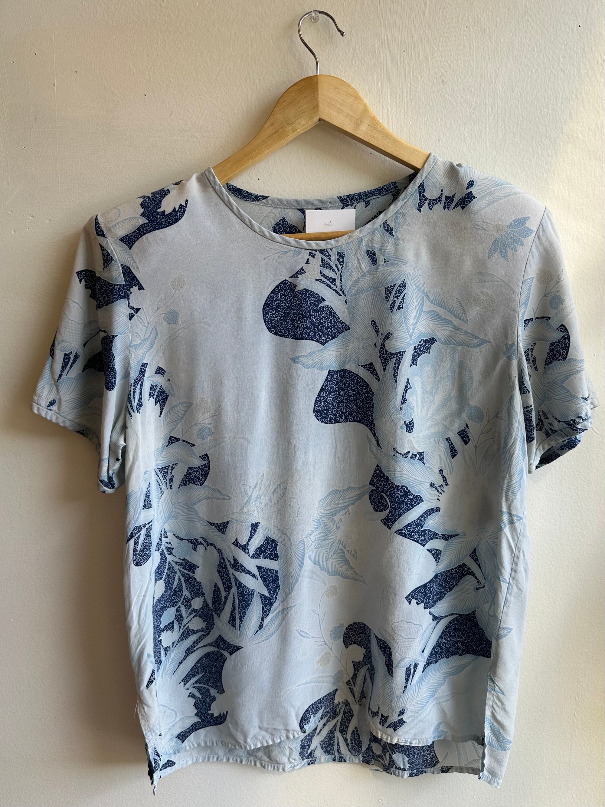 Vintage Soft Sky 100% Silk Tee | Indigo + Cream | Size Medium