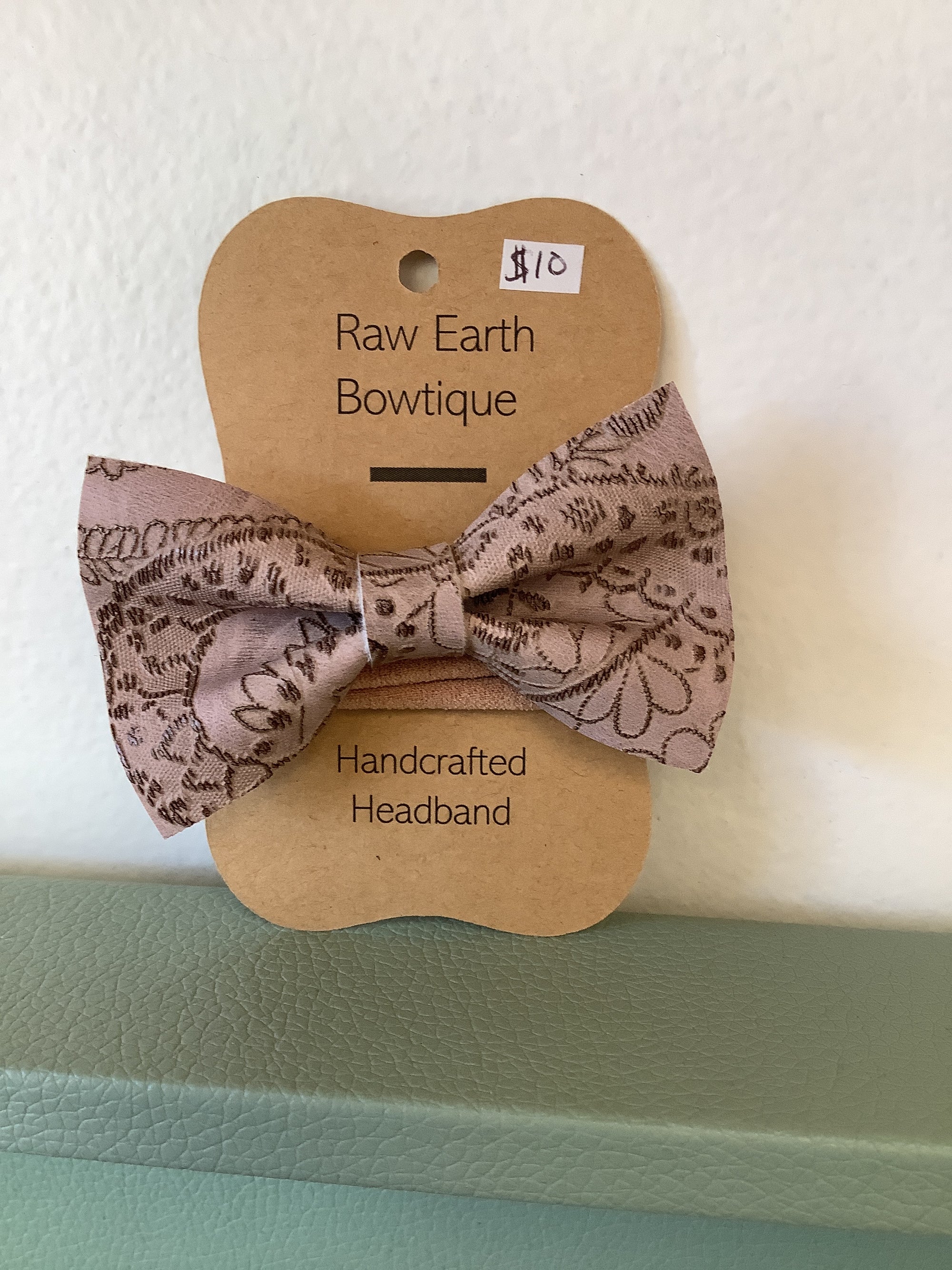 Raw Earth Bowtique Mauve Lace Print Head band