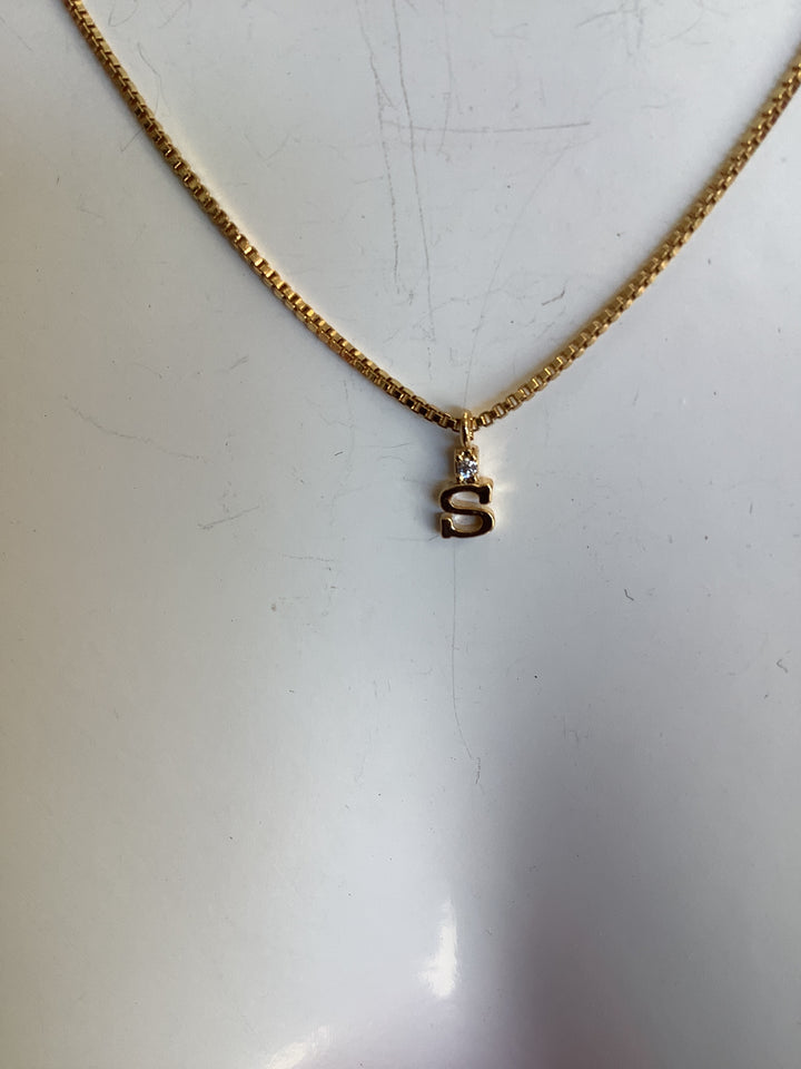 Standout Boutique S Pendant Necklace