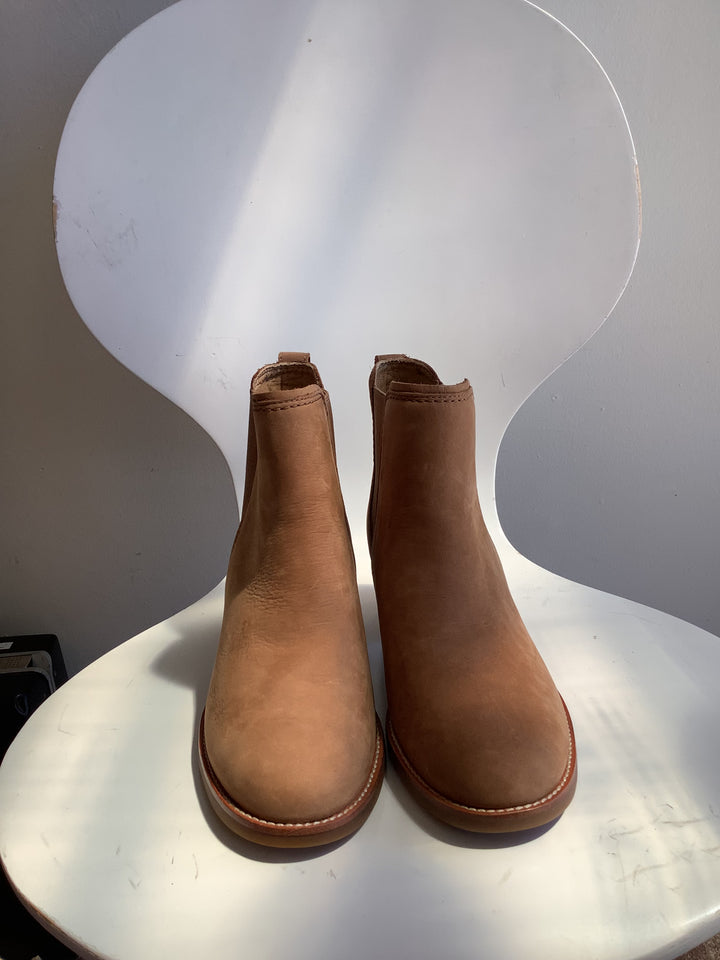 Roots Tan Leather Chelsea Heeled Boots