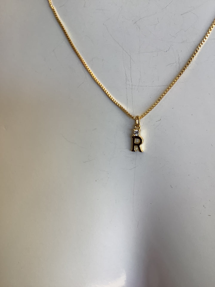 Standout Boutique R Pendant Necklace