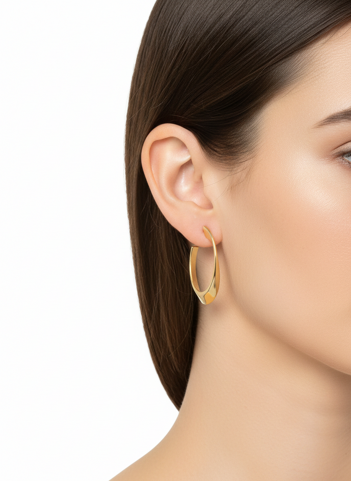 Oval Curve Gold Earrings - Standout Boutique (Vancouver, BC)