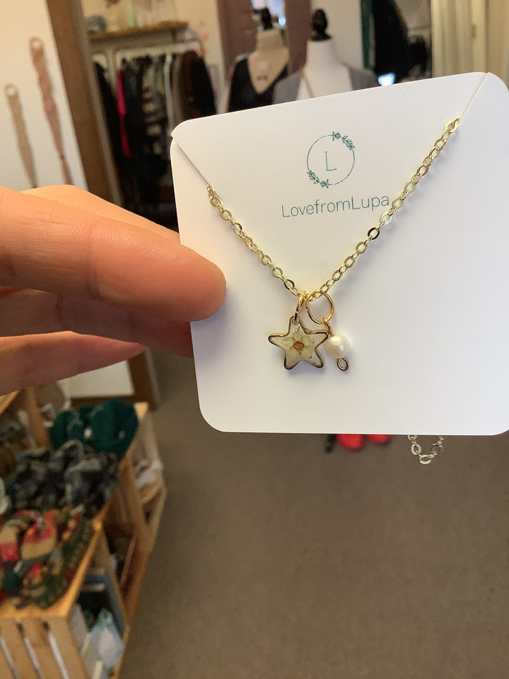 Star Daisy Necklace- Love From Lupa