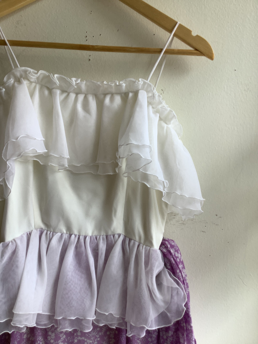 Vintage Lavender Prairie Ruffle Maxi Dress – Jeri Originals