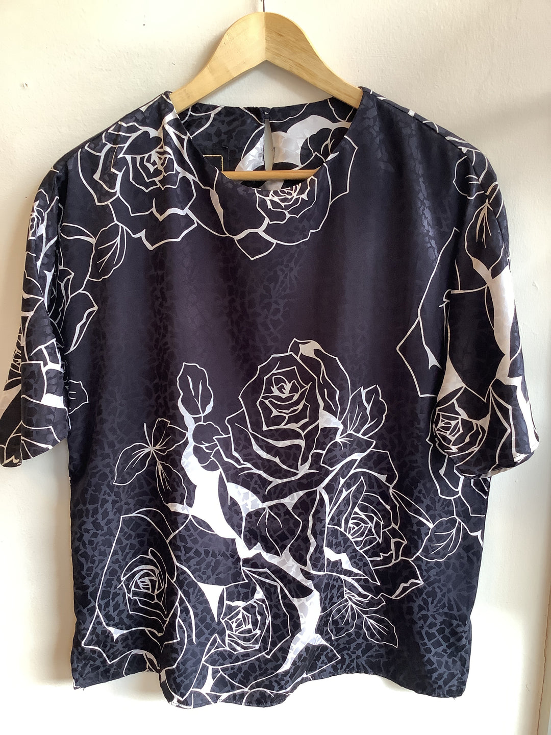 Vintage Blk + White Rose Blouse