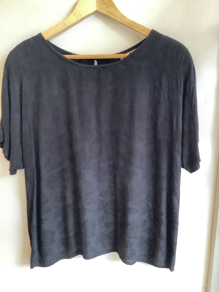 Vintage Shadow Rose Soft-Drape Tee