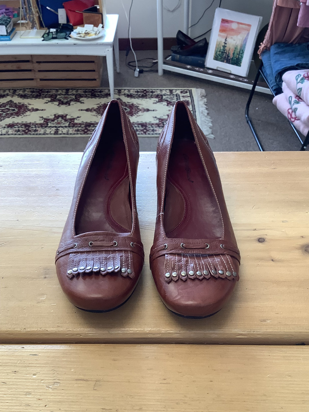 Eddie Bauer Brown Leather Kitten Heels