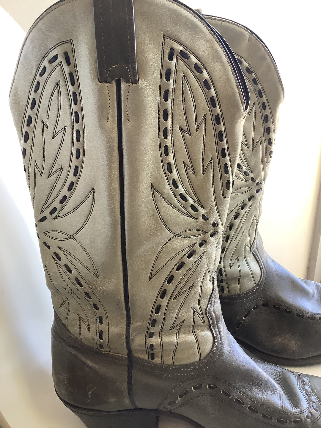 Vintage Black & Silver Western Cowboy Boots