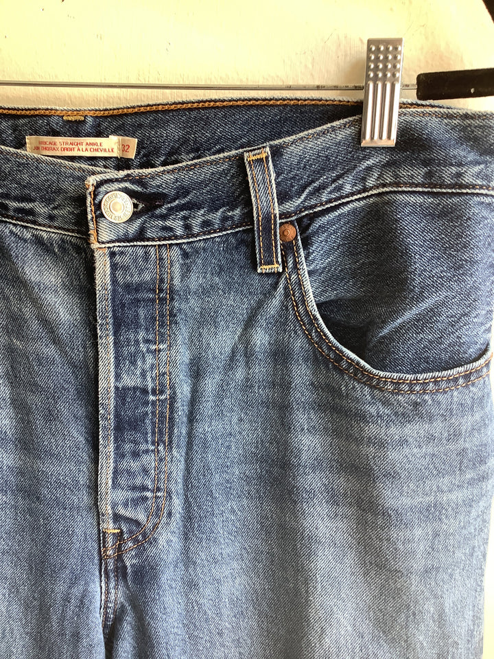 Levi’s Ribcage Straight Ankle Jeans