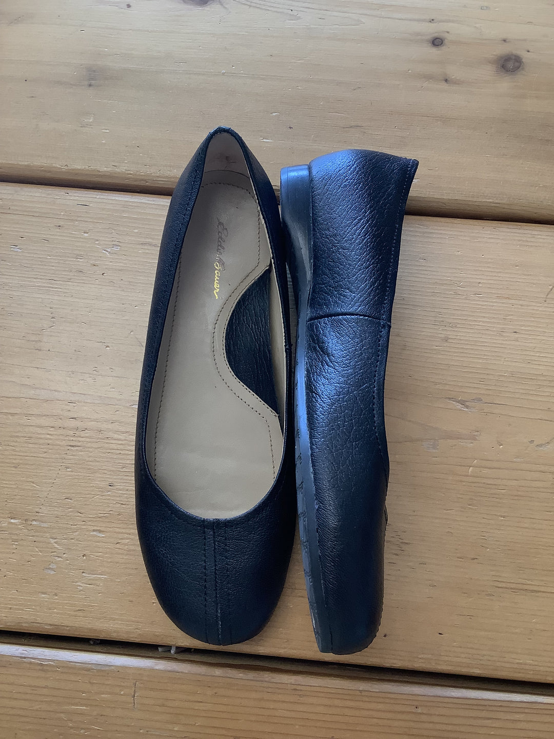 Eddie Bauer “City Stroll” Leather Flats