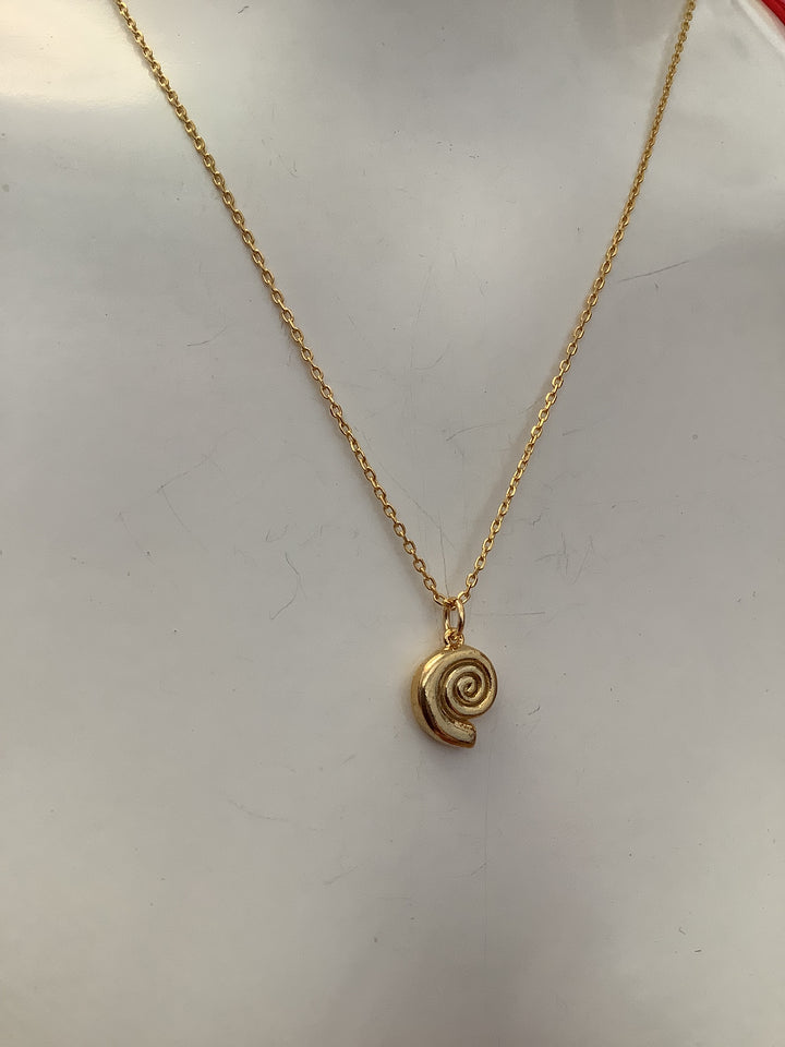 Standout Boutique Spiral Necklace