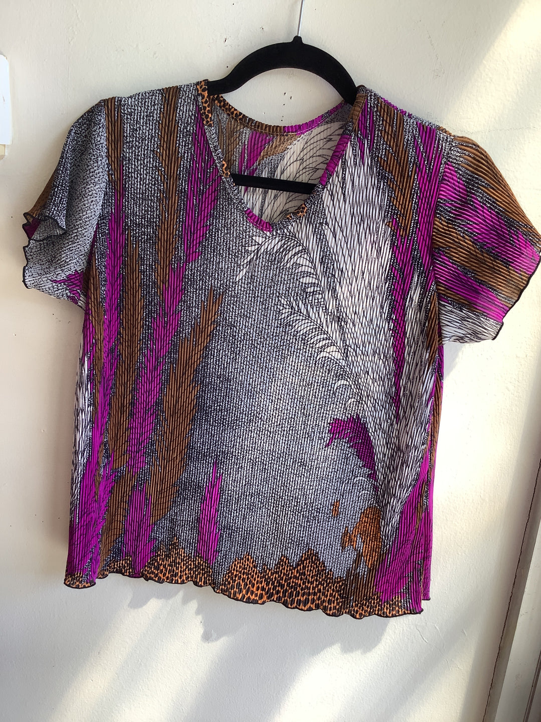 Vintage Feather Print Top