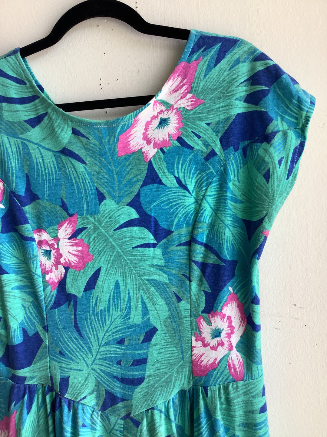 Island Bloom Midi Dress