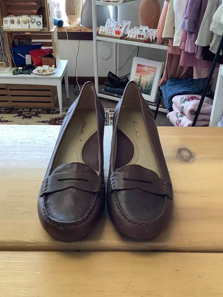 Eddie Bauer Brown Heels