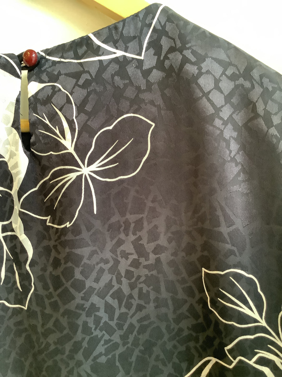 Vintage Blk + White Rose Blouse