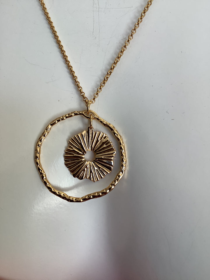 Standout Boutique Circle Of Life Necklace