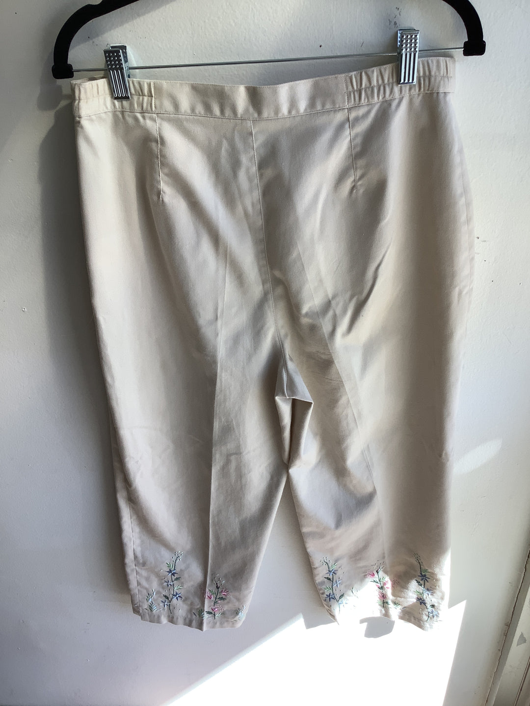 Tabi Embroidered Cotton Cropped Pants