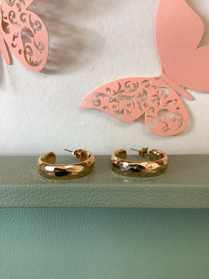 Standout Boutique Esme Gold Hoops