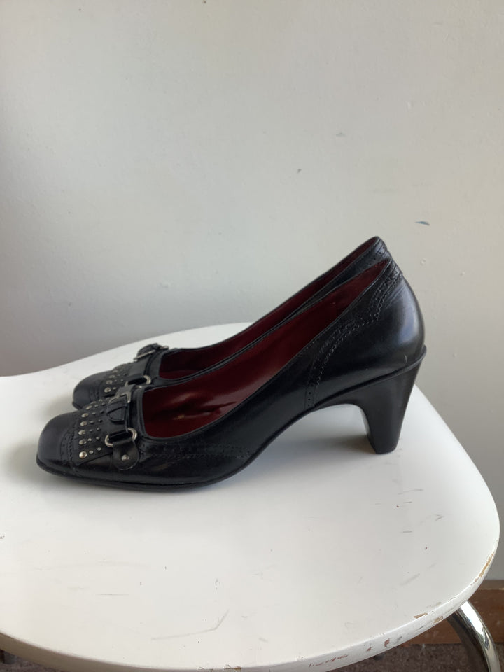 Eddie Bauer Black Leather Heels