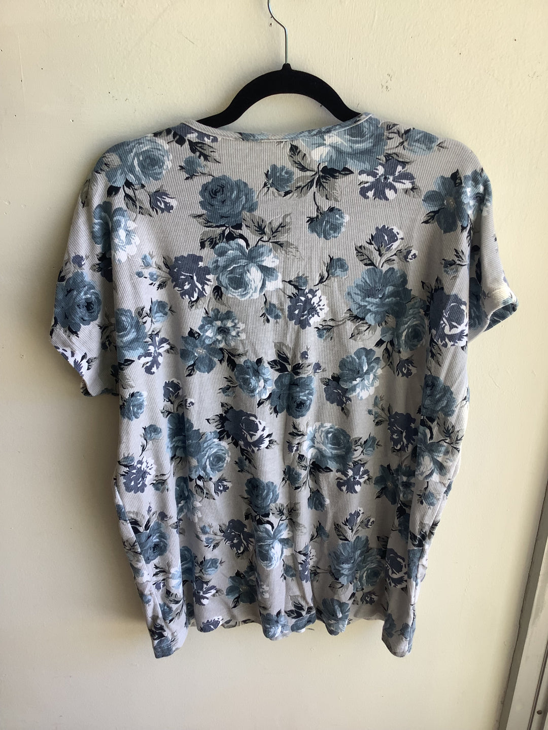 Vintage Blue Rose Ribbed Tee
