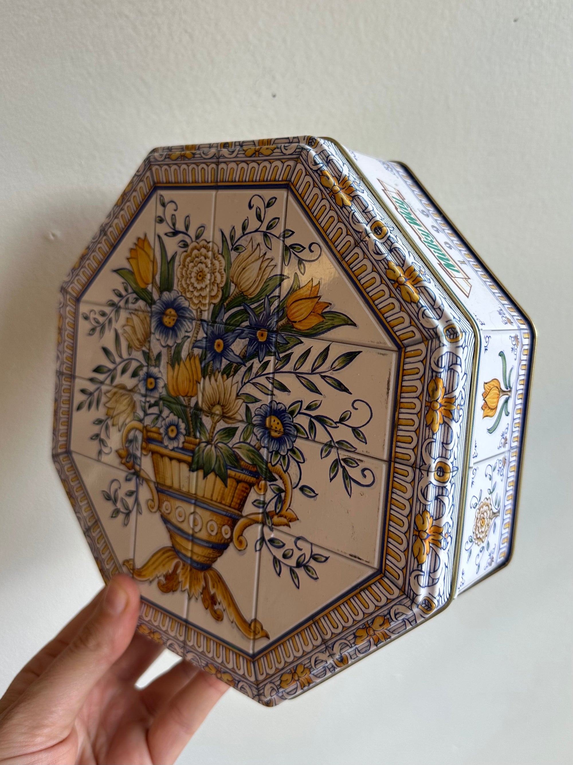 Vintage Floral Tin with Italian Tile Design