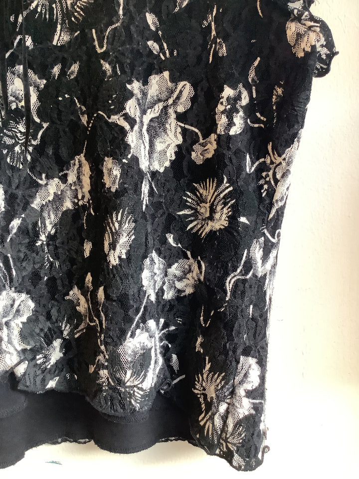 Vintage Lace Floral Knit Tee