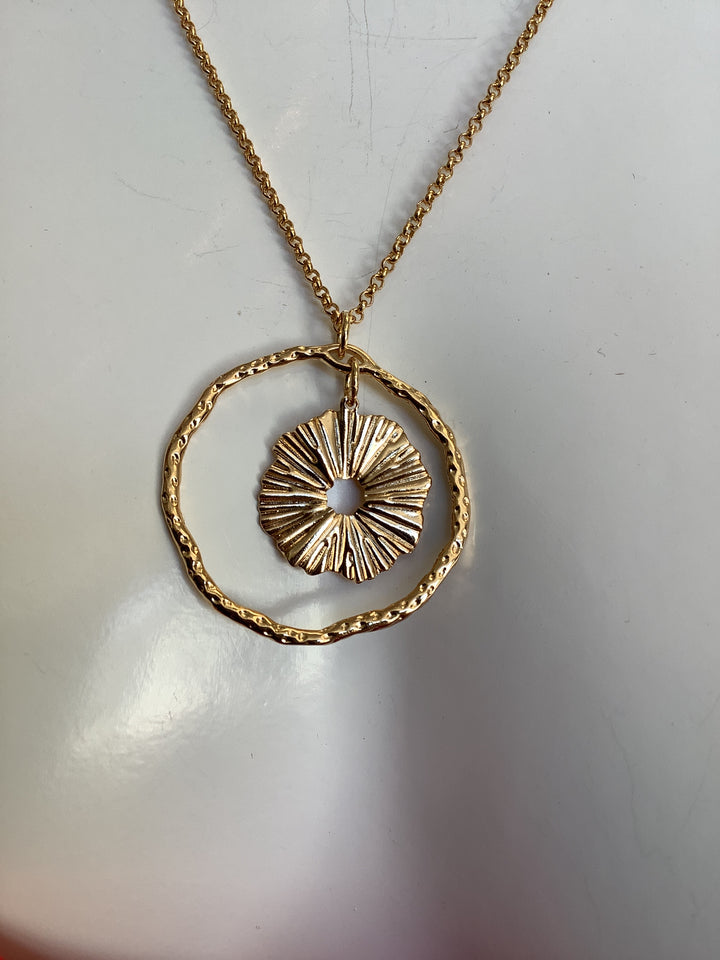 Standout Boutique Circle Of Life Necklace