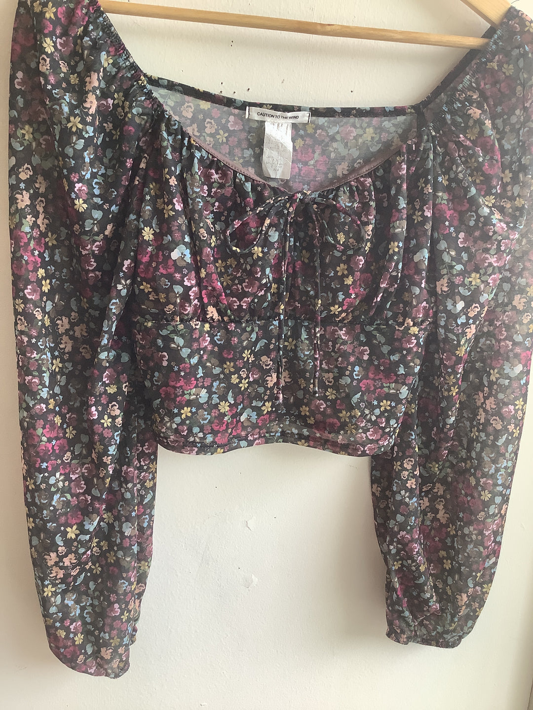 Floral Puff Sleeve Crop Top