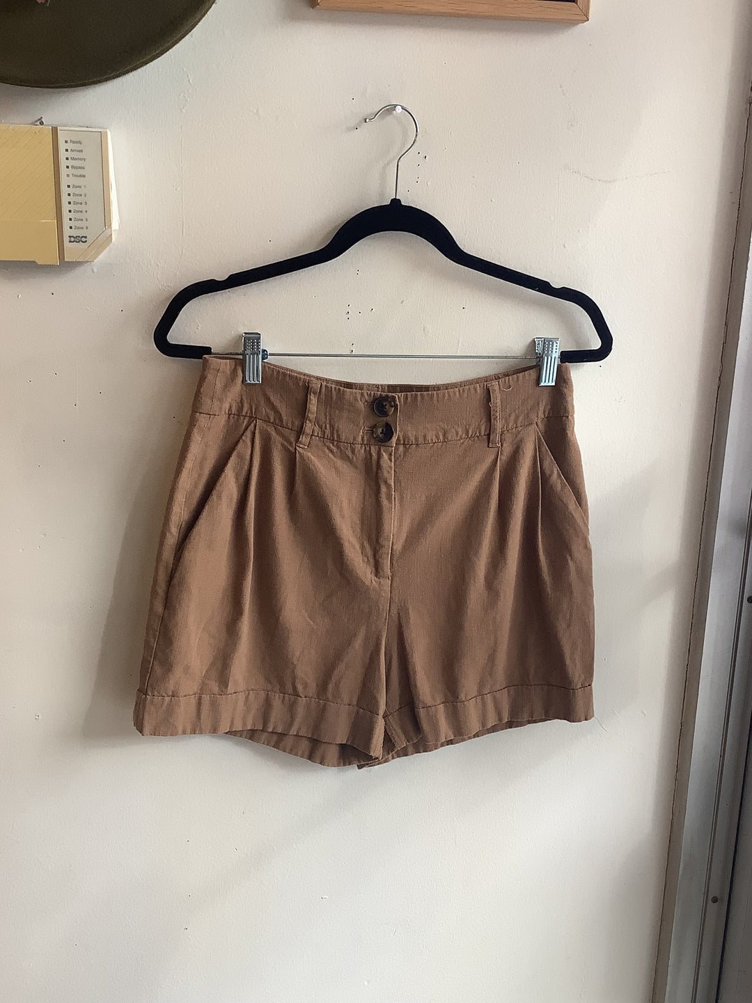 Reitmans High-Waisted Linen Blend Shorts