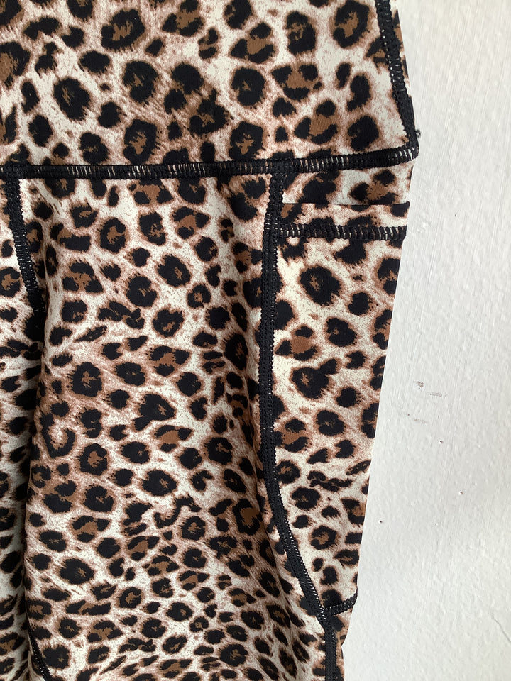 Ecomadix Leopard Leggings with Pockets