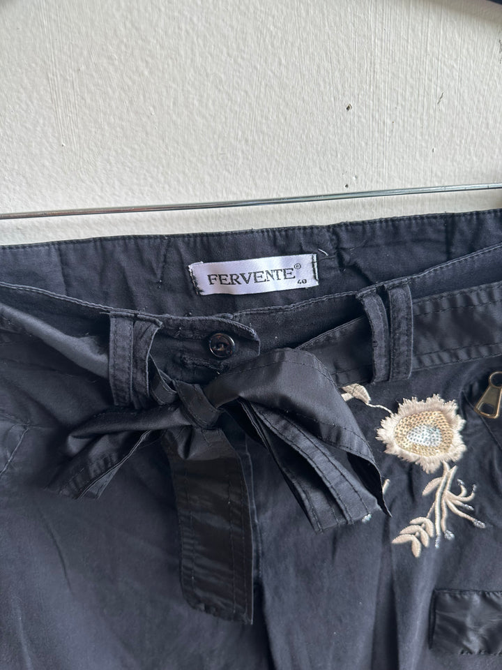 Vintage Fervente Y2K Embroidered Cargo Pants | Size 40 / M