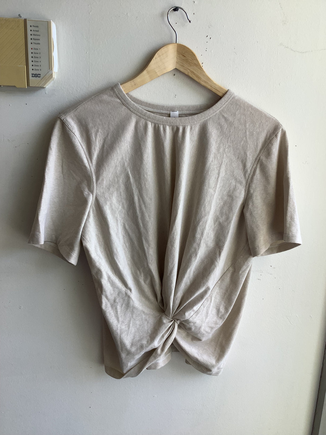 Lululemon Sandstone Twist Tee