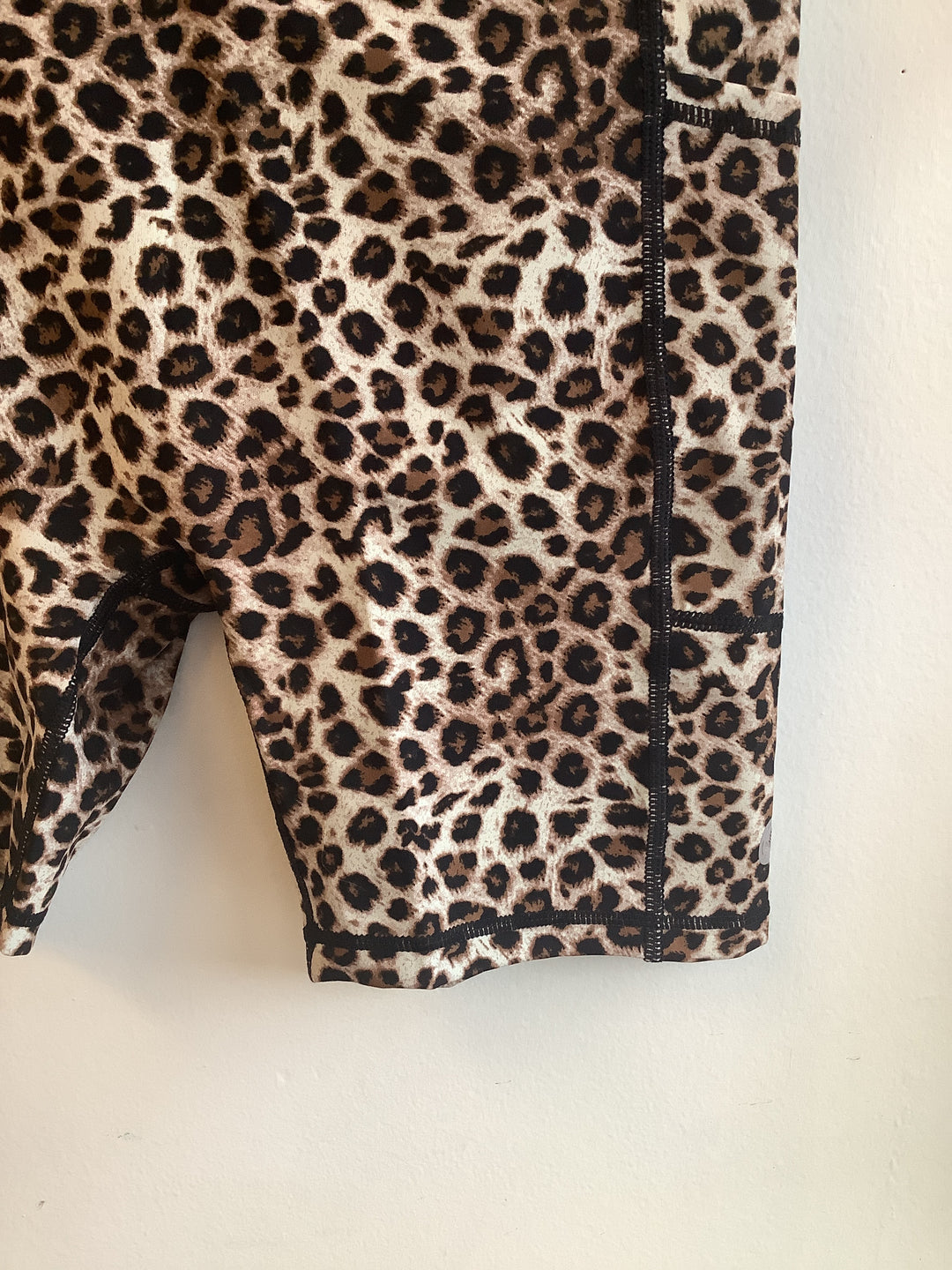 Ecomadix Leopard Shorts With Pockets