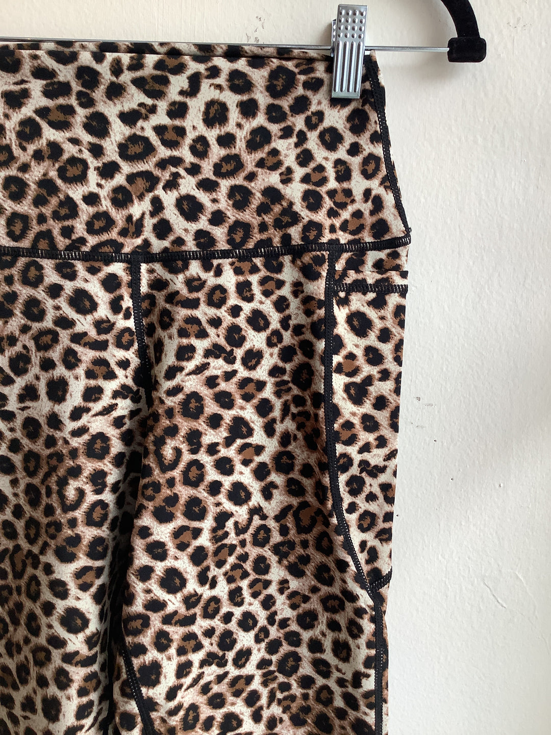 Ecomadix Leopard Leggings with Pockets