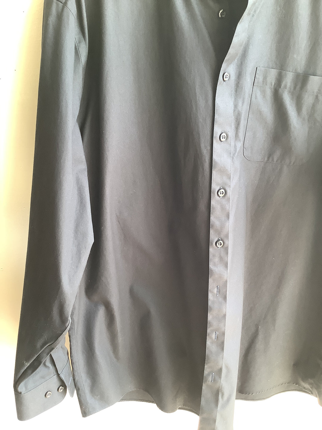 Denver Hayes Classic Fit Black Button Up