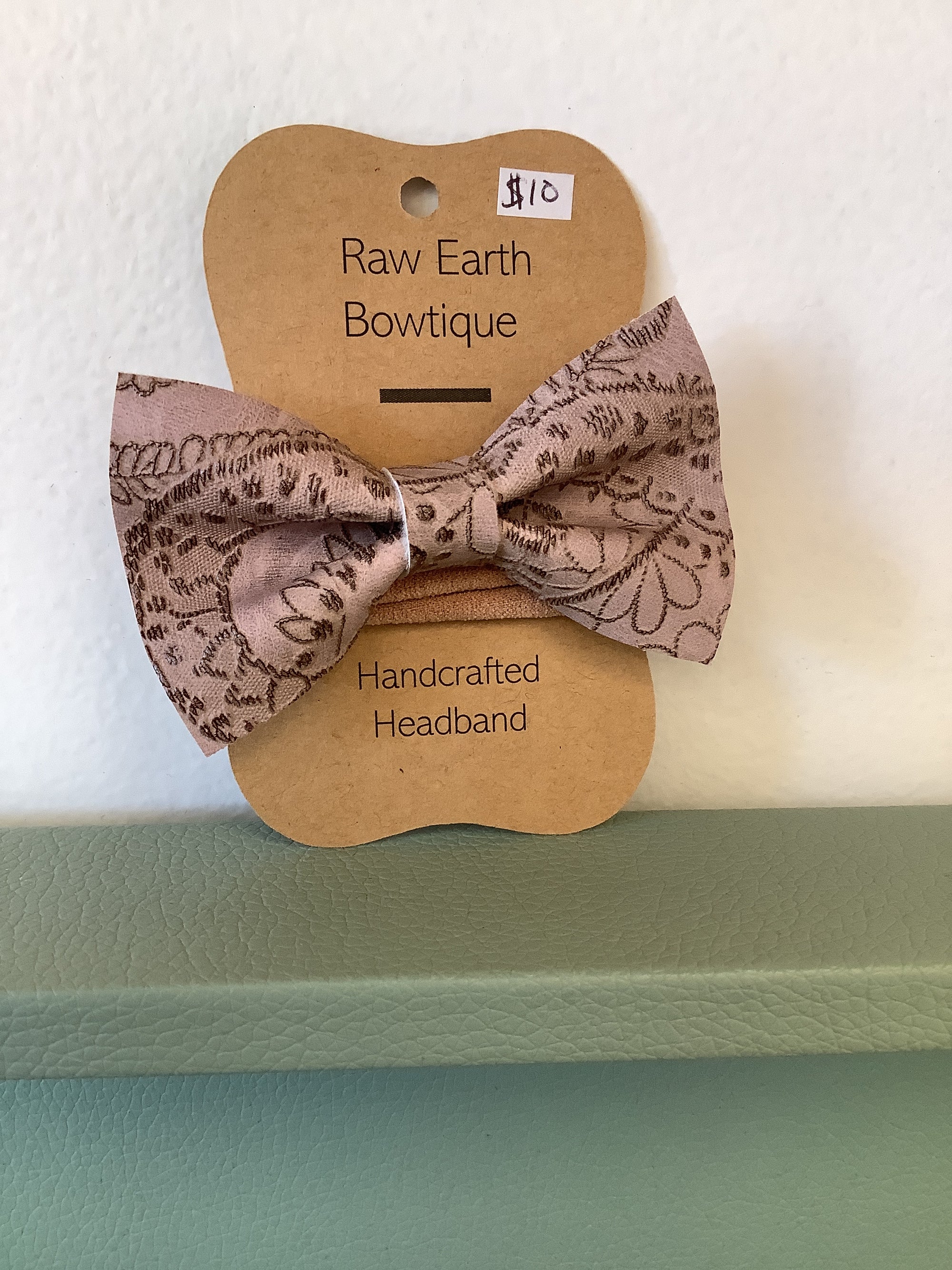 Raw Earth Bowtique Mauve Lace Print Head band