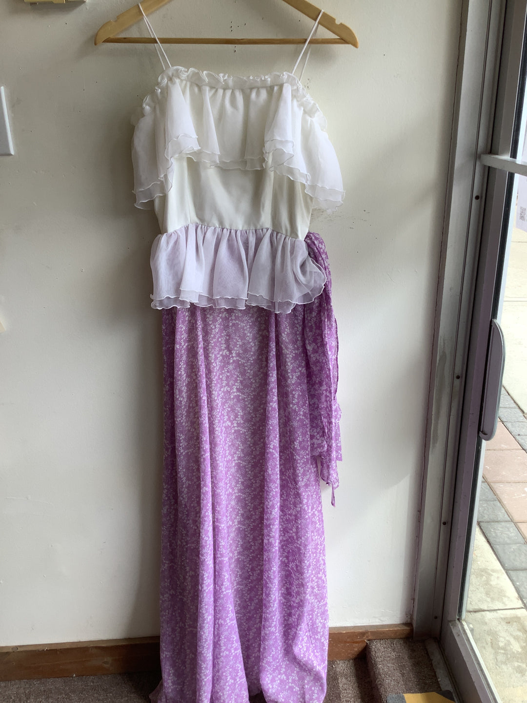 Vintage Lavender Prairie Ruffle Maxi Dress – Jeri Originals