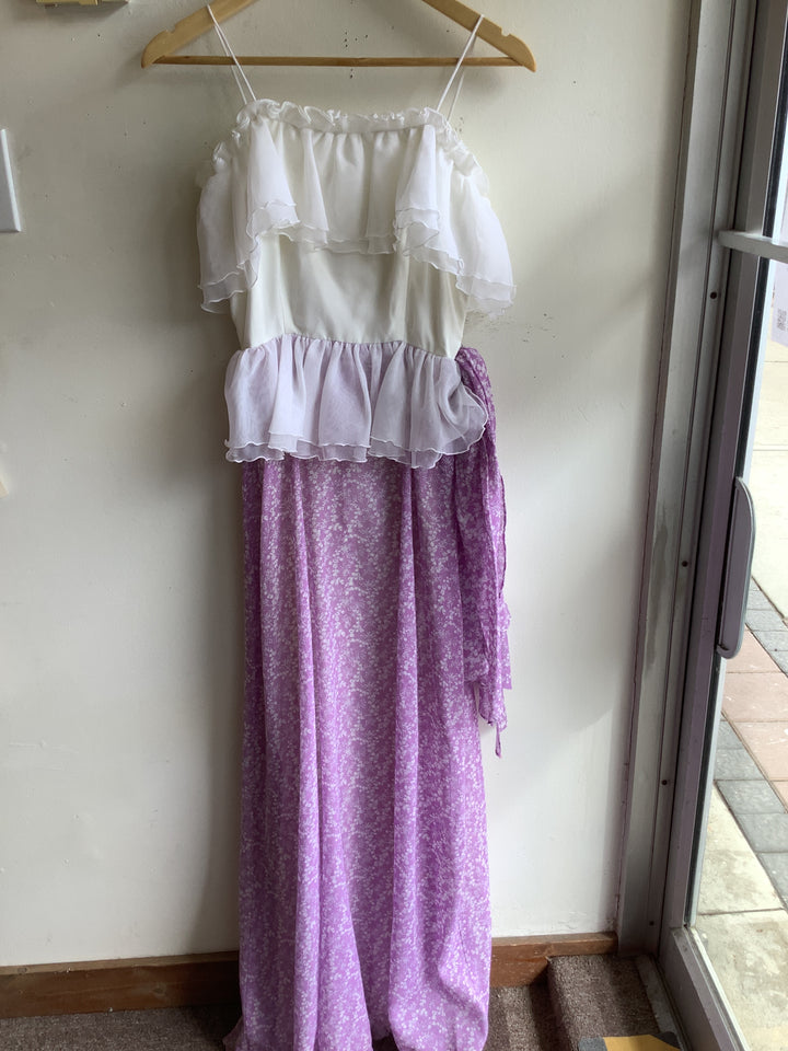 Vintage Lavender Prairie Ruffle Maxi Dress – Jeri Originals
