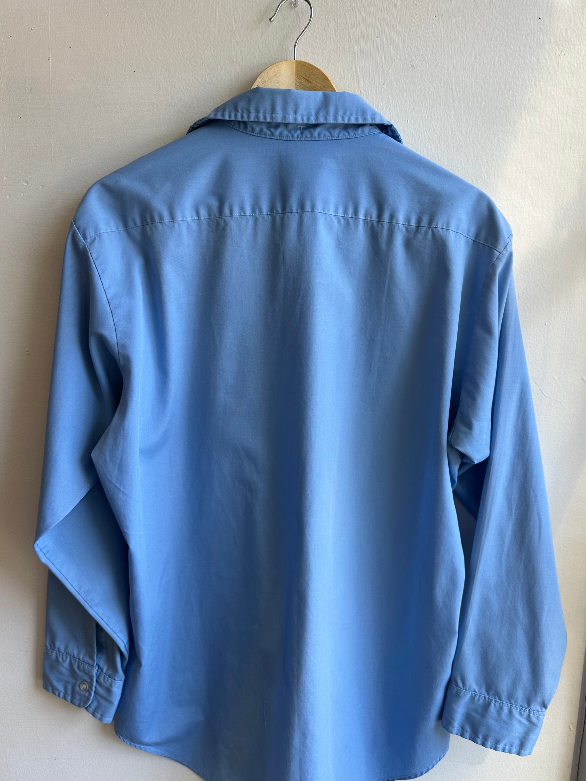 Vintage Blue Classic Button-Up Shirt | Size Large